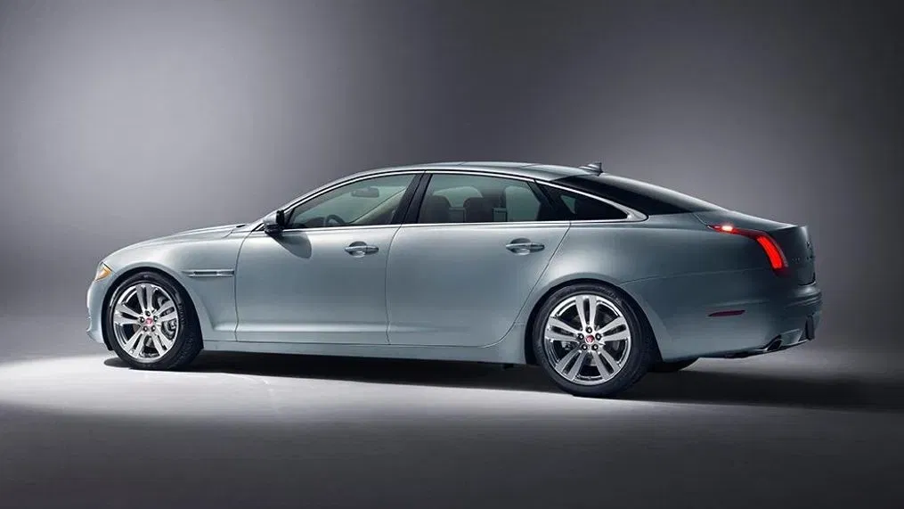 Jaguar XJ L